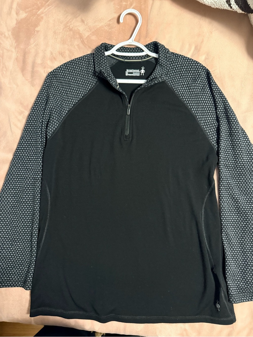 Smartwool Black and Gray Women's 1/2 Zip Pullover with Patterned Collar